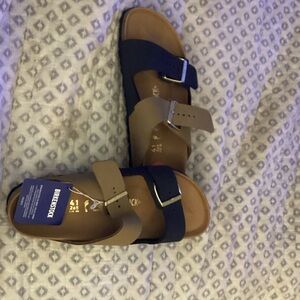 Birkenstock Women's Sandals - Navy and Tan. NWT